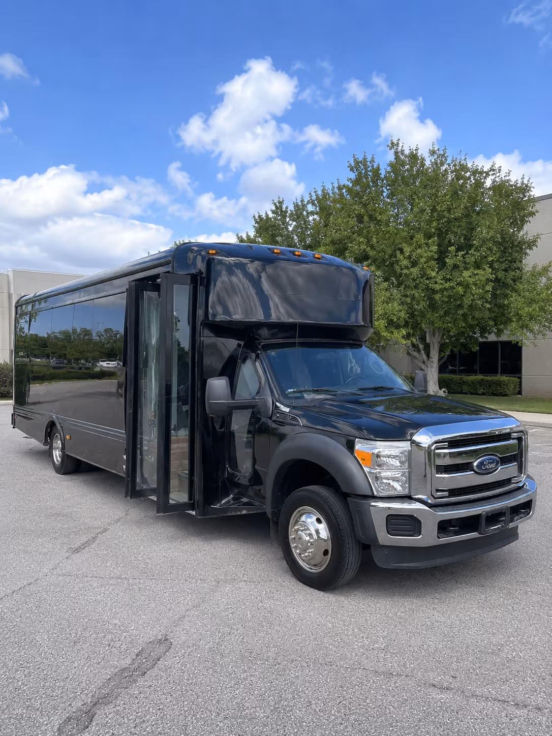Fayetteville Birthday, Sweet 16, & Quinceañera Party Bus Rentals